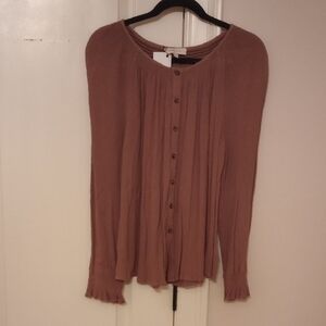 Chic Button-Down Shirt in Warm Brown